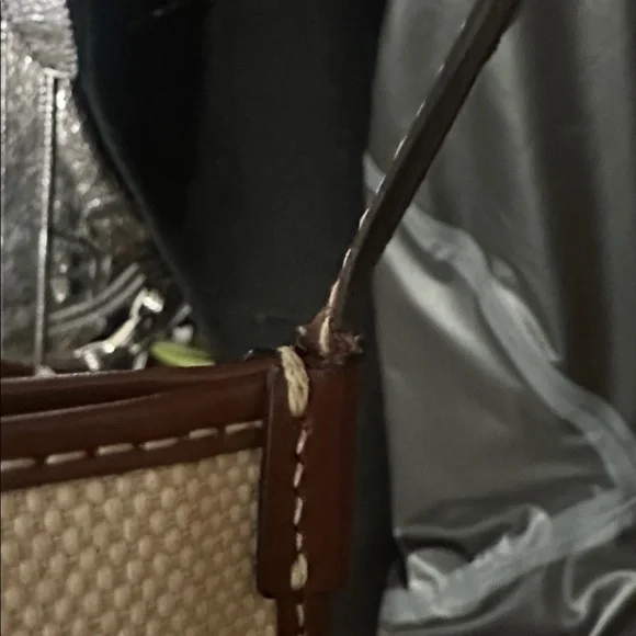 Burberry Beige and Brown Belt Phone Bag - Picture 4 of 4